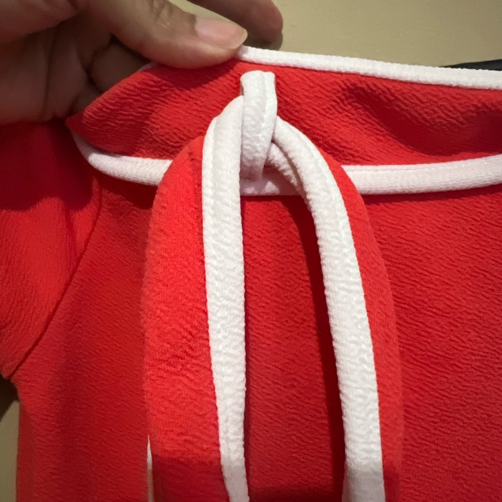 Elegant Red Dress with White Trim - Picture 6 of 11